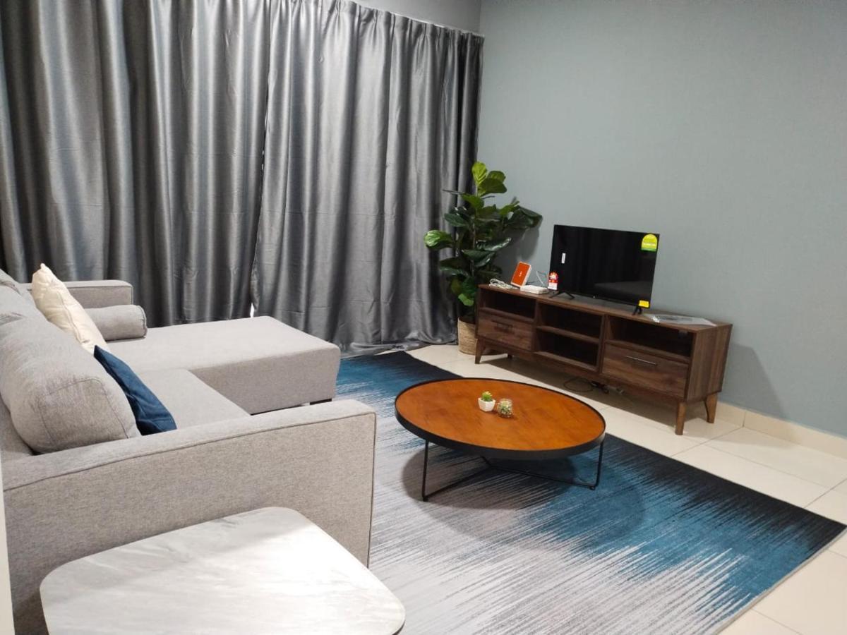 3 Bedrooms Big House Saville Cheras Mrt With Balcony Bagian luar foto